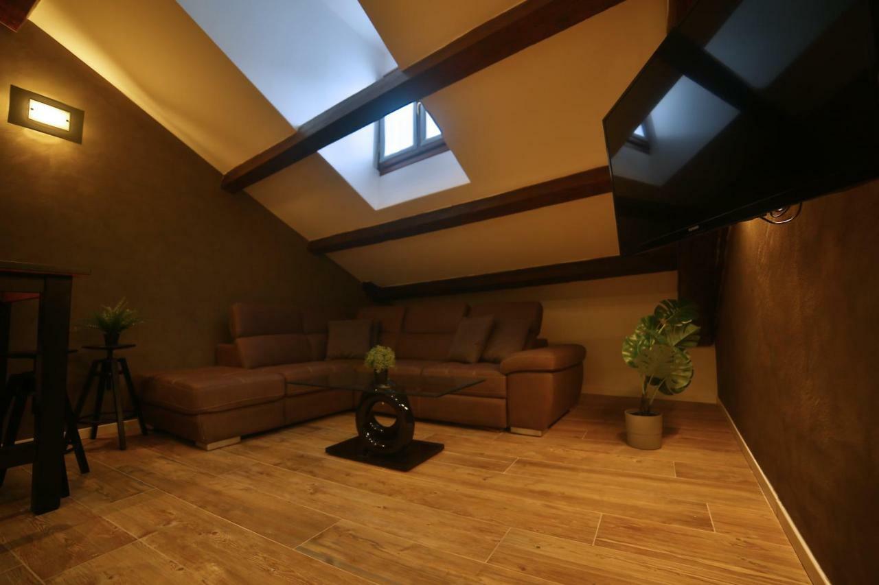 Moscova Attic Near Duomo Lägenhet Milano Exteriör bild